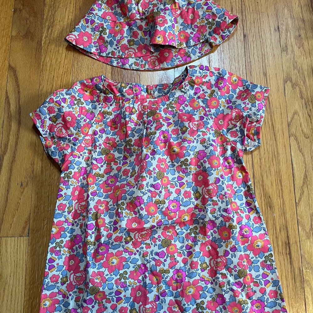 NWOT French Floral Top & Hat Set